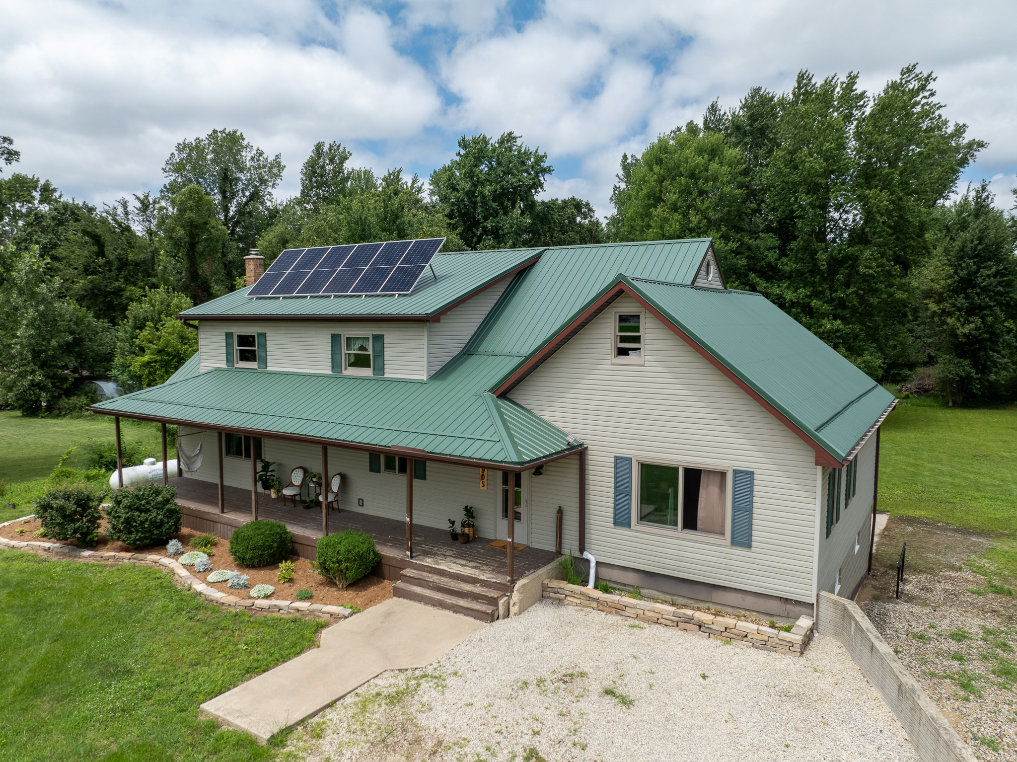 2.7 kw solar panel system on house in lagrange county indiana